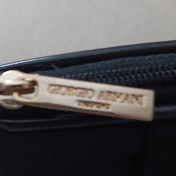 Giorgio Armani Parfums black pleated cosmetic bag pouch - Picture 3 of 4